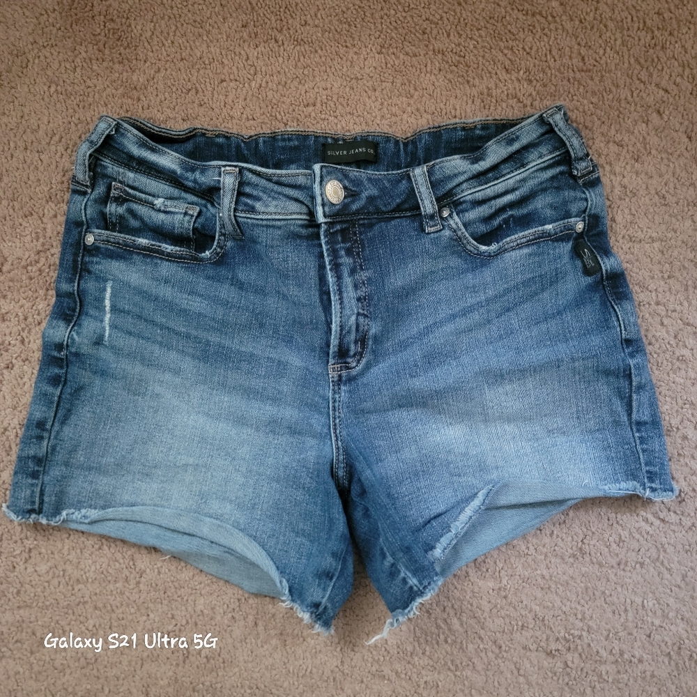 Silver Jeans Women's Classic Blue Jean Shorts